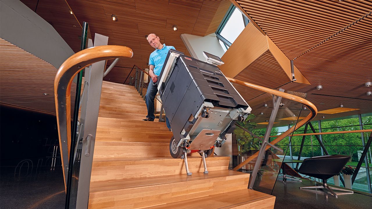 Application example of the CargoMaster CC-System Li-Ion electric stairclimber