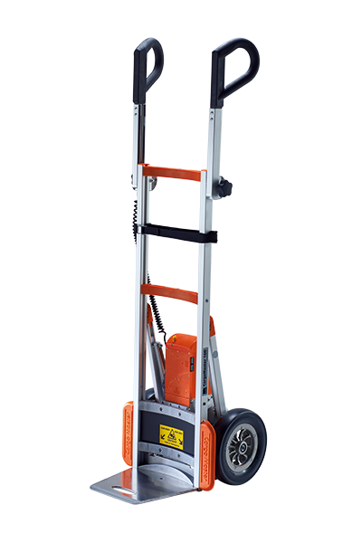 Das Bild zeigt die Treppensackkarre CargoMaster CC-System ohne Hintergrund. Zu sehen ist die Antriebseinheit, die Handgriffe, die Schaufel, die robusten Laufräder, sowie der Akku.